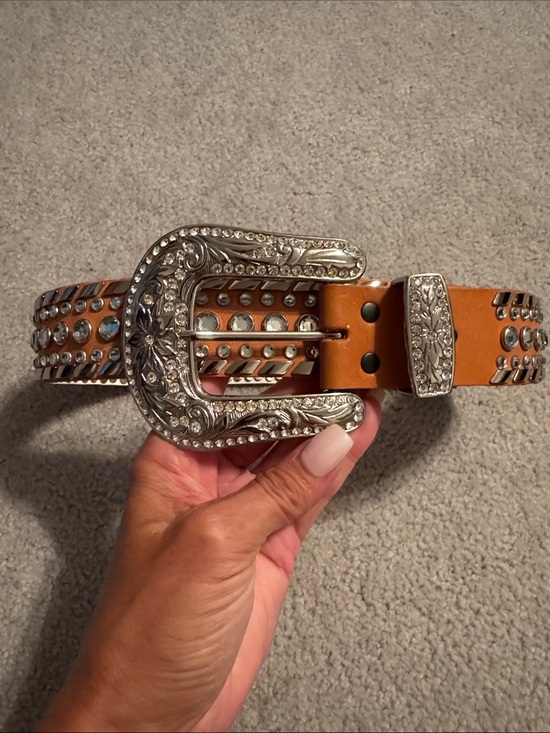 no name Accessories - Western-Style Bling Tan Belt with Ornate Silver Buckle Med